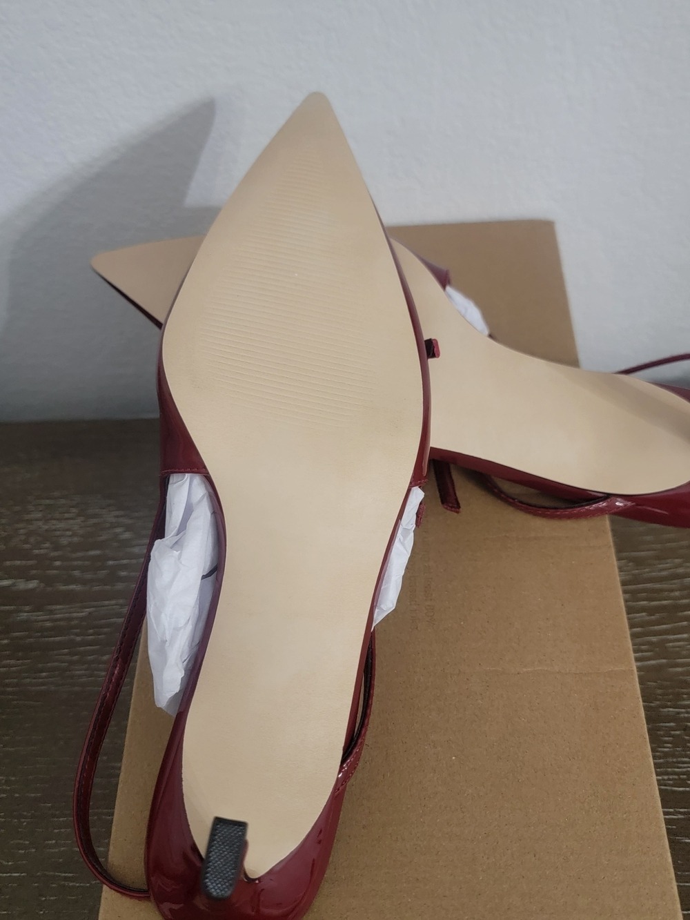 STEVE MADDEN Burgundy Patent Pointed Slingback Kitten Heels Buckle Straps Sz 7.5 - Picture 5 of 6